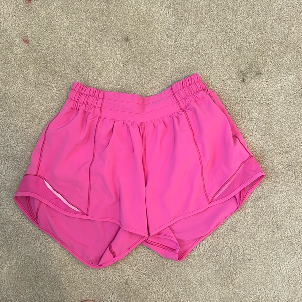Lululemon Hotty hot shorts worn a few times super cute color